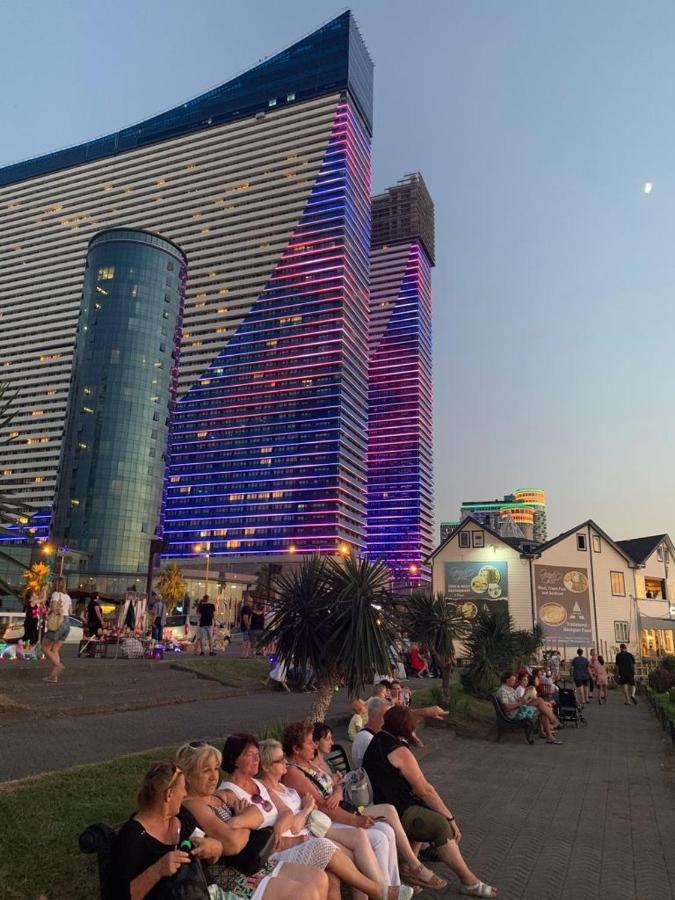 Orbi City Luxury Suit Batumi Exterior foto